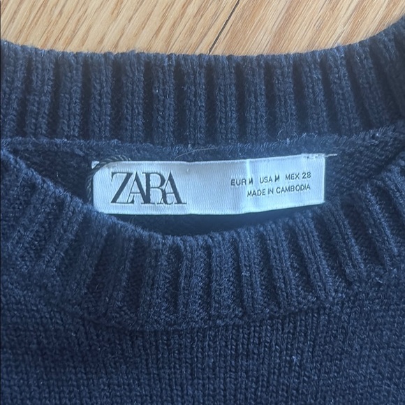 Zara Navy Striped Sweater - Picture 2 of 2